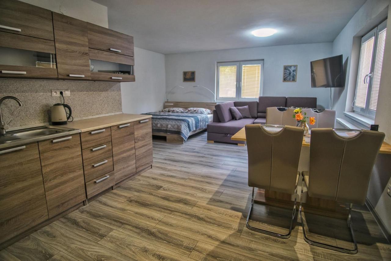 Bike Apartments 3 Hodruša エクステリア 写真
