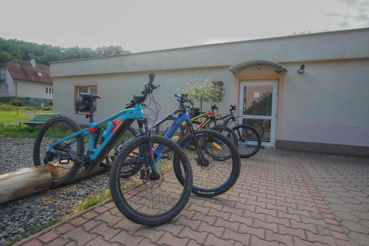 Bike Apartments 3 Hodruša エクステリア 写真